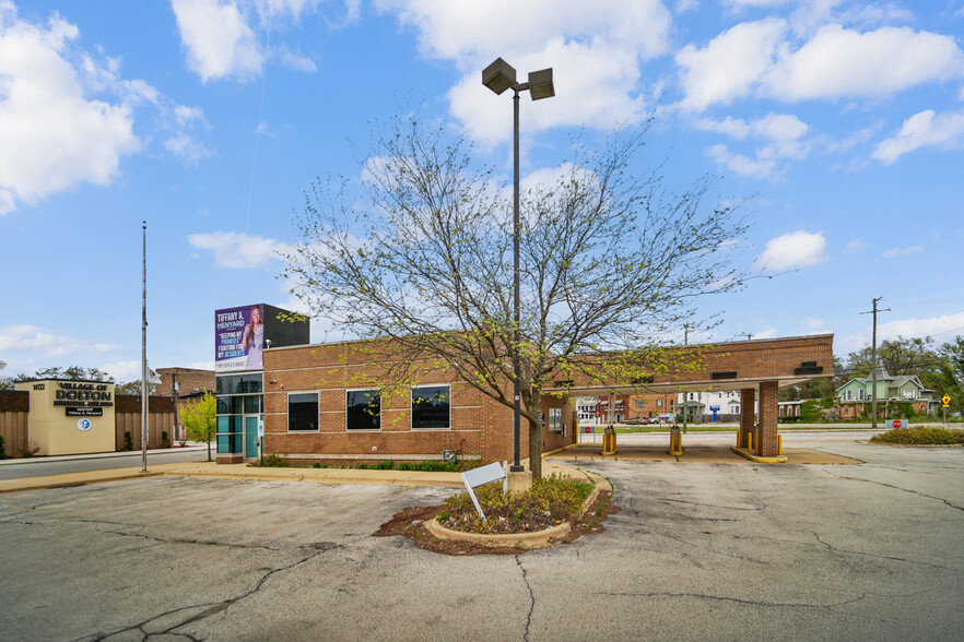 Primary Photo Of 14121 Doctor Martin Luther King Jr Dr, Dolton Fast Food For Lease