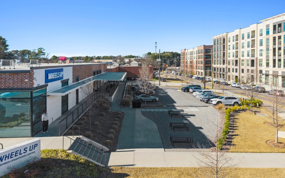 More Photos Of 2135 American Industrial Way, Chamblee Office For Sale