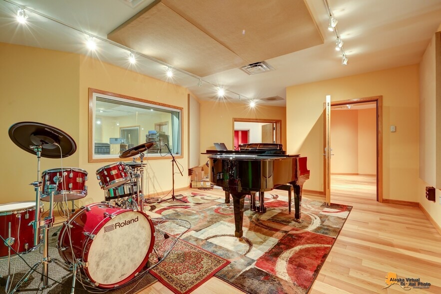 More Photos Of 1075 S Inner Springer Loop, Palmer Industrial For Sale