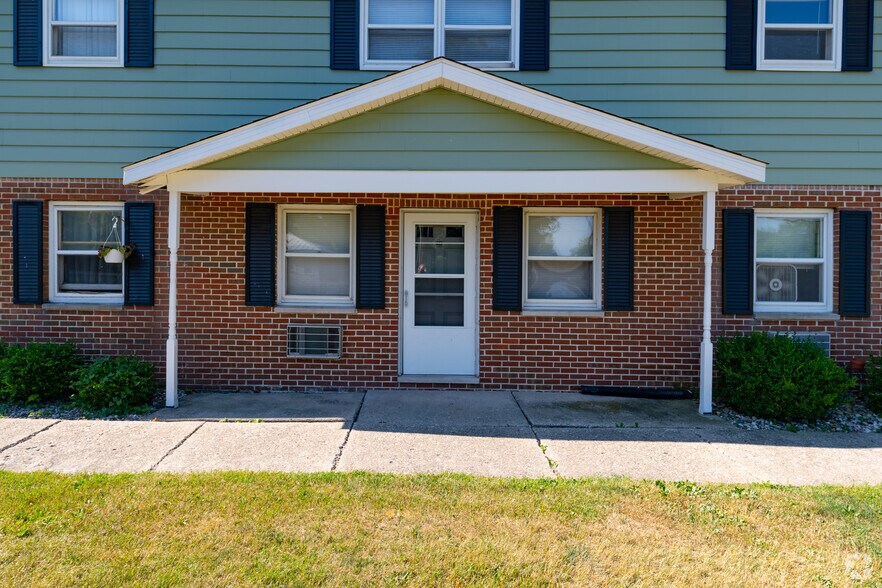 550 E Cass St, Schoolcraft, MI 49087 Apartments For Sale