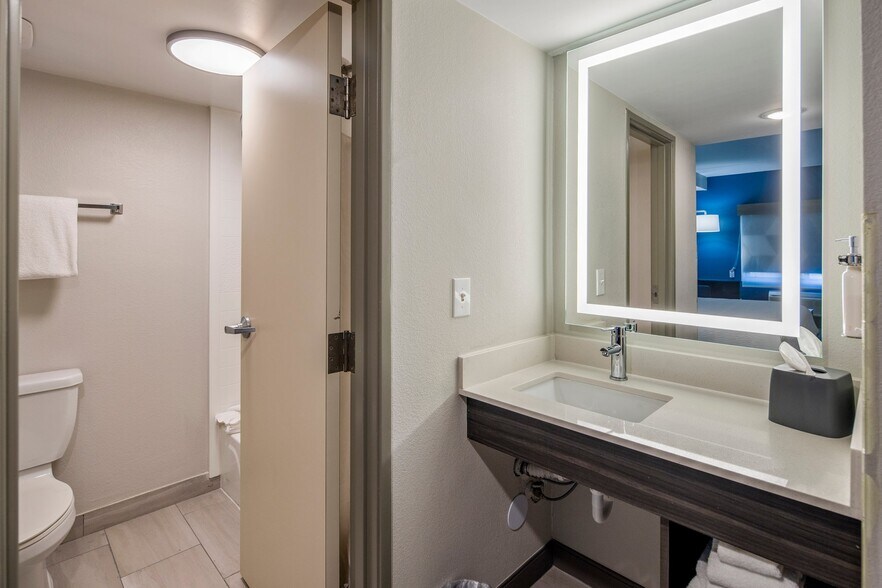 More Photos Of 1405 S Westwood, Mesa Hotel For Sale