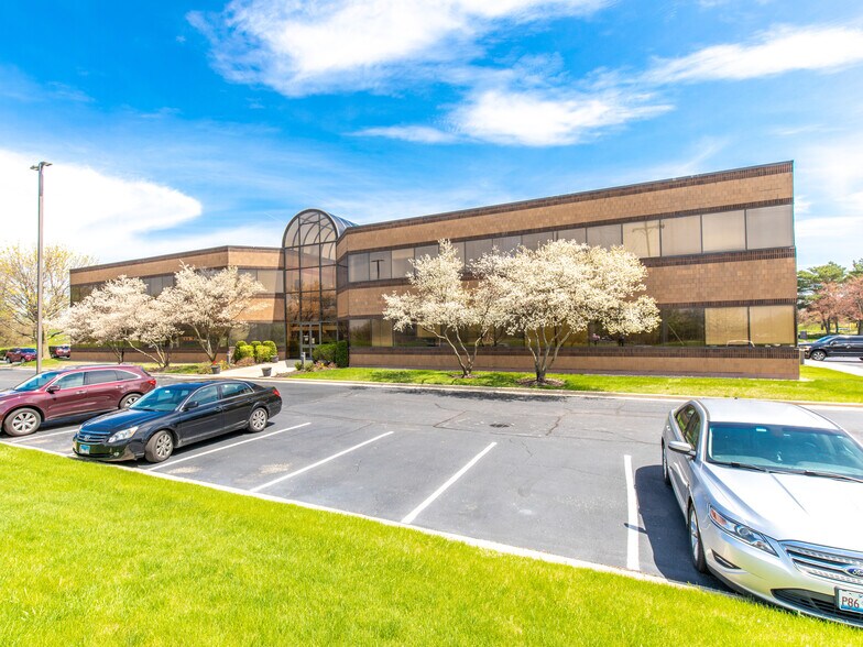 More Photos Of 1979 N Mill St, Naperville Medical For Lease