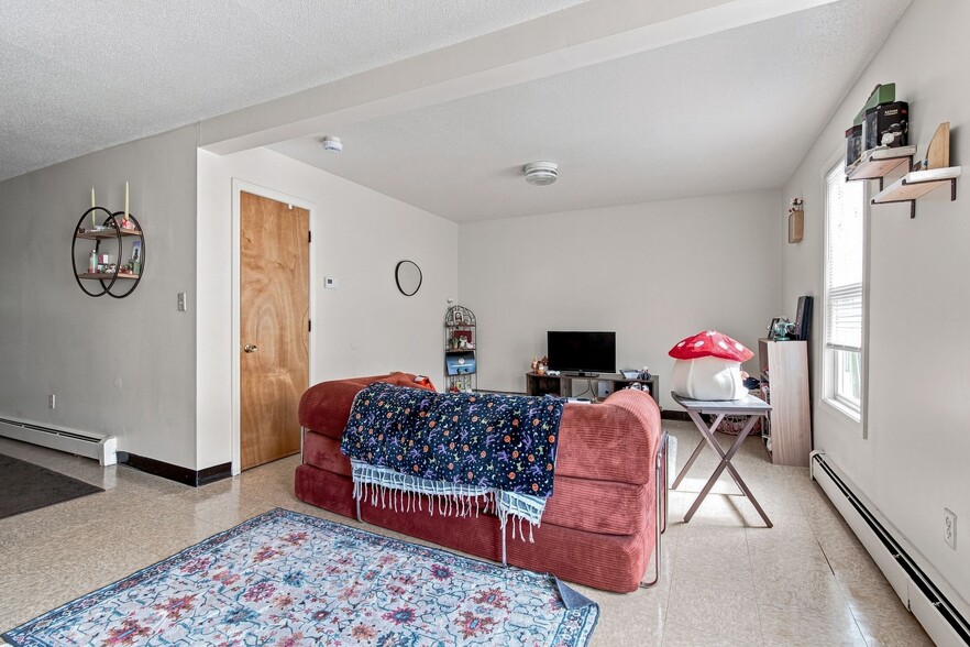 More Photos Of 219 River St, Woonsocket Apartments For Sale