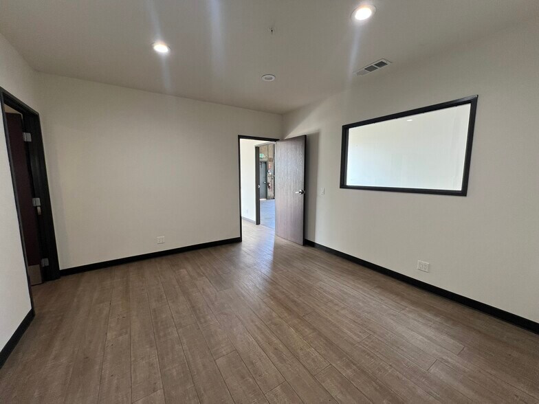 More Photos Of 4459 Rowland Ave, El Monte Warehouse For Lease