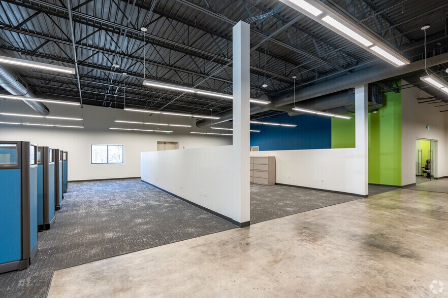 More Photos Of 7115 Standard Dr, Hanover Service For Sale