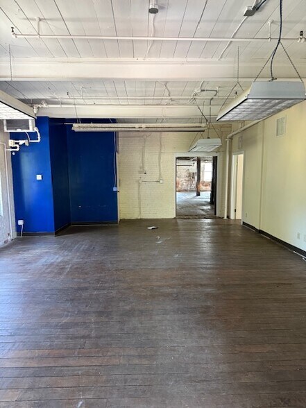 More Photos Of 5-40 Glen Rd, Manchester Warehouse For Lease