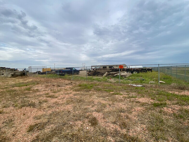 More Photos Of 14472 Commerce Park Blvd, Williston Warehouse For Sale