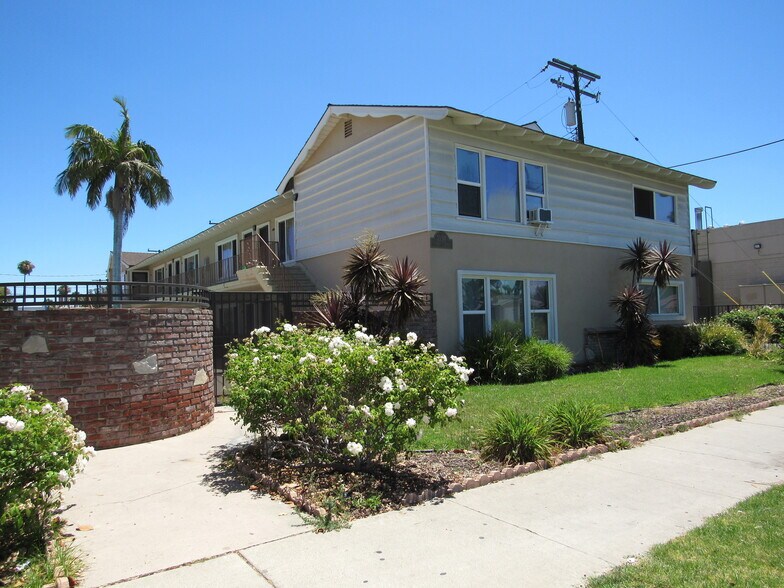 More Photos Of 1124-1130 S Lemon St, Anaheim Apartments For Sale
