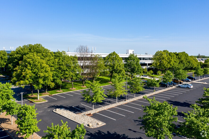 More Photos Of 50 Tice Blvd, Woodcliff Lake Office For Lease