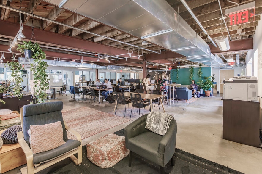 More Photos Of 313 Datura St, West Palm Beach Loft Creative Space For Lease