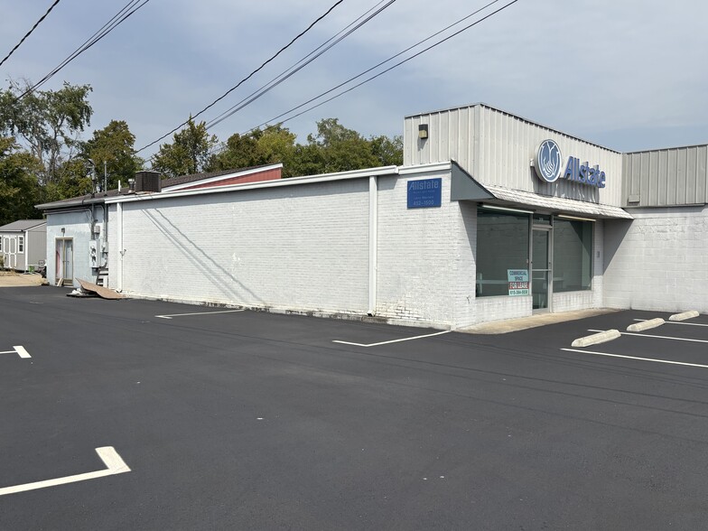 More Photos Of 208 N Locust Ave, Gallatin Freestanding For Lease
