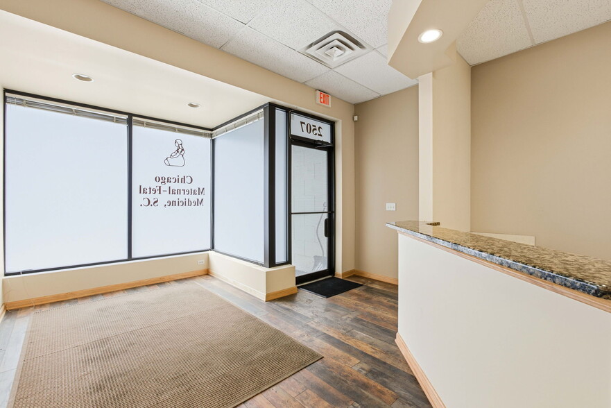 More Photos Of 2505-2507 N Halsted St, Chicago Storefront Retail Residential For Sale