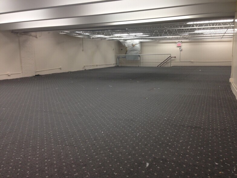 More Photos Of 2374-2378 Flatbush Ave, Brooklyn Storefront Retail Office For Lease