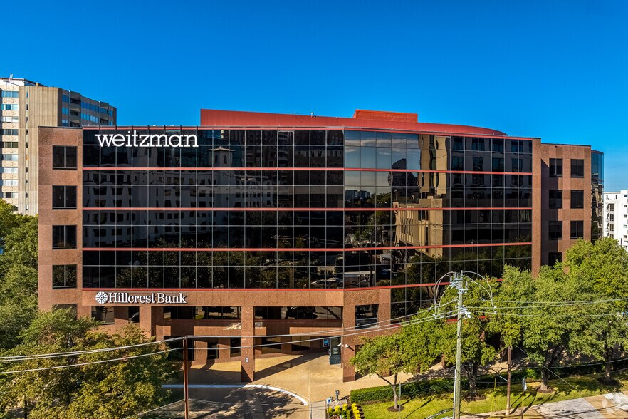 More Photos Of 3102 Maple Ave, Dallas Office For Lease