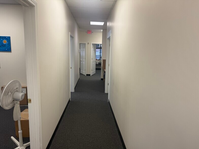 More Photos Of 611-617 Salt Lick Rd, Saint Peters Office For Lease