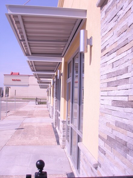 More Photos Of 2138 N Josey Ln, Carrollton Freestanding For Lease