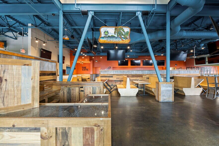 More Photos Of 350 University Blvd, Harrisonburg Freestanding For Sale