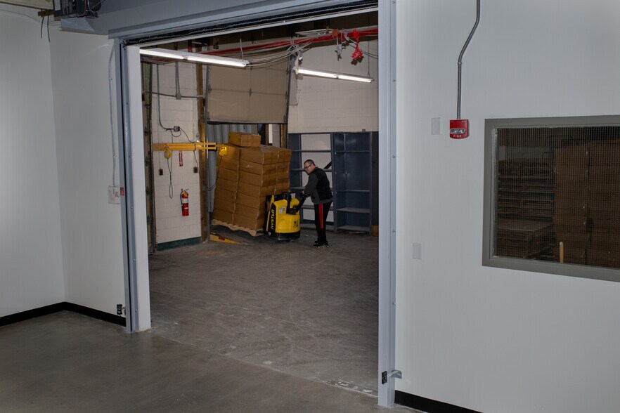 More Photos Of 600 Airport Rd, Fall River Manufacturing For Lease