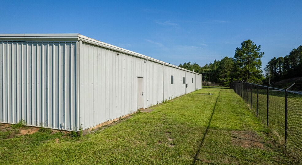 More Photos Of 1731 Camden Ave, Durham Manufacturing For Sale