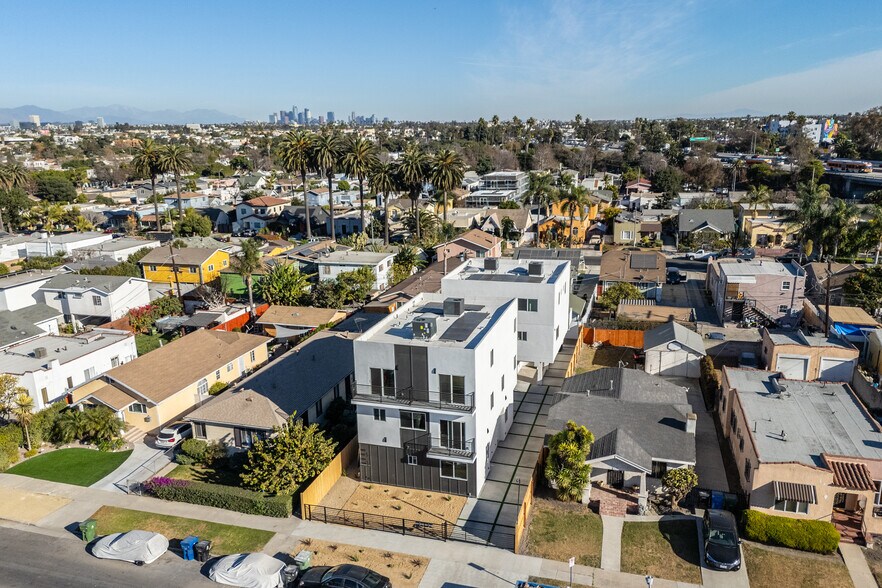 More Photos Of 2404 S Cochran Ave, Los Angeles Apartments For Sale