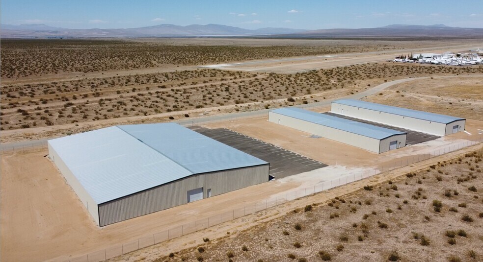 More Photos Of 5500 Lindbergh Blvd, California City Warehouse For Sale