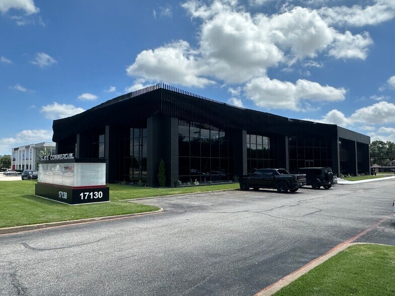 More Photos Of 17130 N Dallas Pky, Dallas Office For Sale