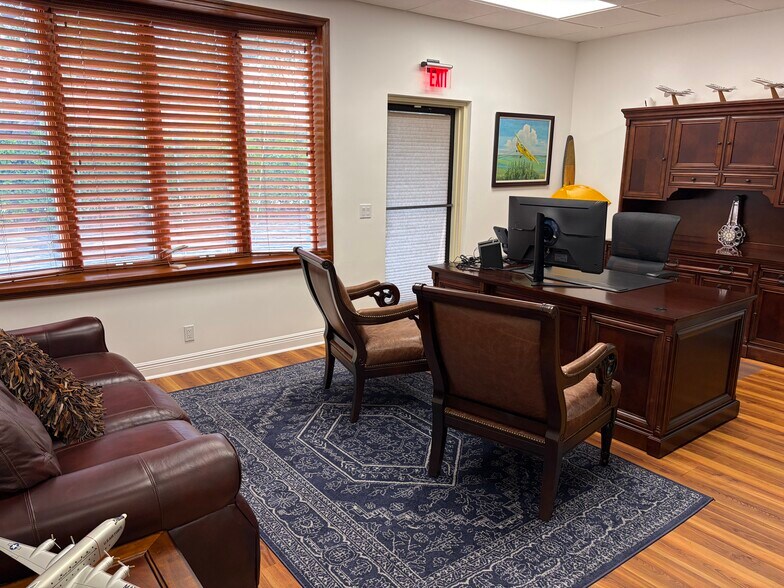 More Photos Of 725 N Hwy A1A, Jupiter Medical For Sale