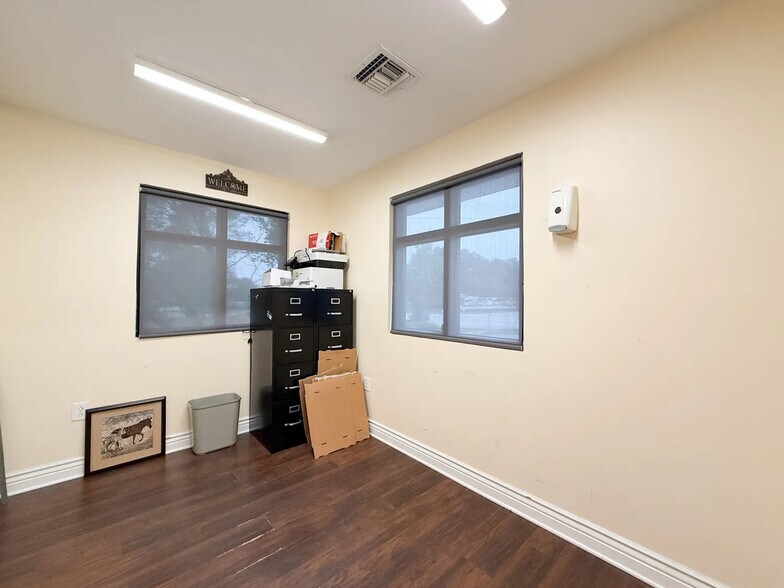 More Photos Of 3500 Kabel Dr, New Orleans Medical For Sale