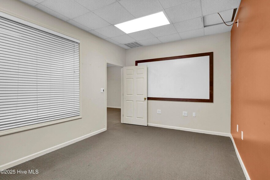 More Photos Of 2105 Capital Dr, Wilmington Warehouse For Lease