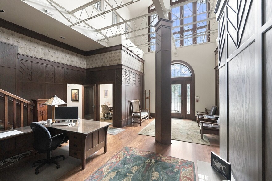 More Photos Of 1354 N Laura St, Jacksonville Office For Sale