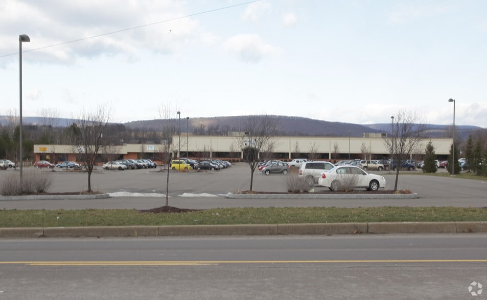 More Photos Of 2015-2035 W Front St, Berwick Distribution For Sale