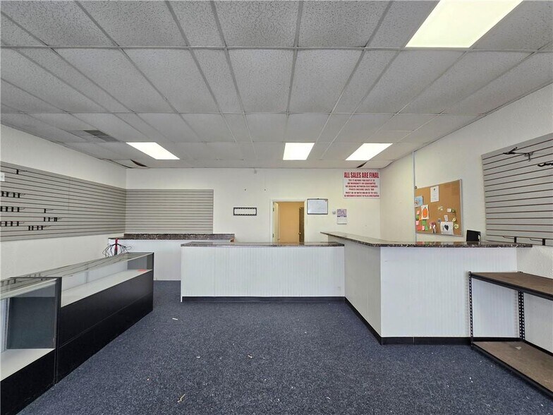 More Photos Of 2803 Brewerton Rd, Mattydale Freestanding For Sale