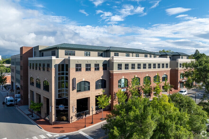 More Photos Of 250 S Main St, Blacksburg Apartments For Lease