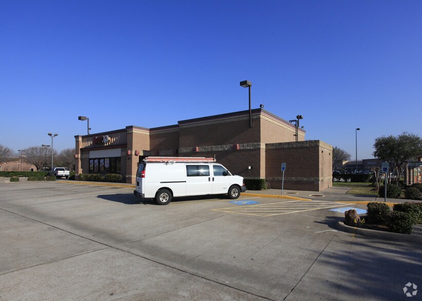 More Photos Of 5515 Highway 6, Missouri City Fast Food For Lease
