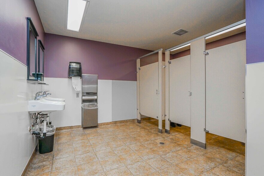 More Photos Of 4128 W Commonwealth Ave, Fullerton Office For Sale