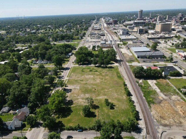 More Photos Of 815 North 11th St, Springfield Land For Sale