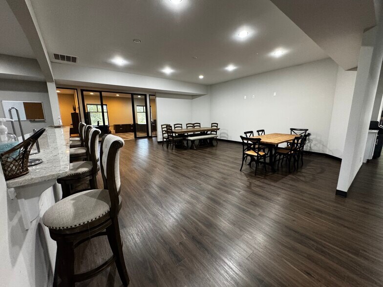 More Photos Of 100 Corporate Blvd, West Columbia Office For Lease