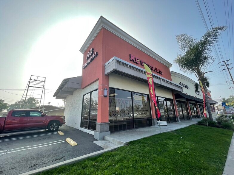 More Photos Of 6400-6426 Del Amo, Lakewood Unknown For Lease