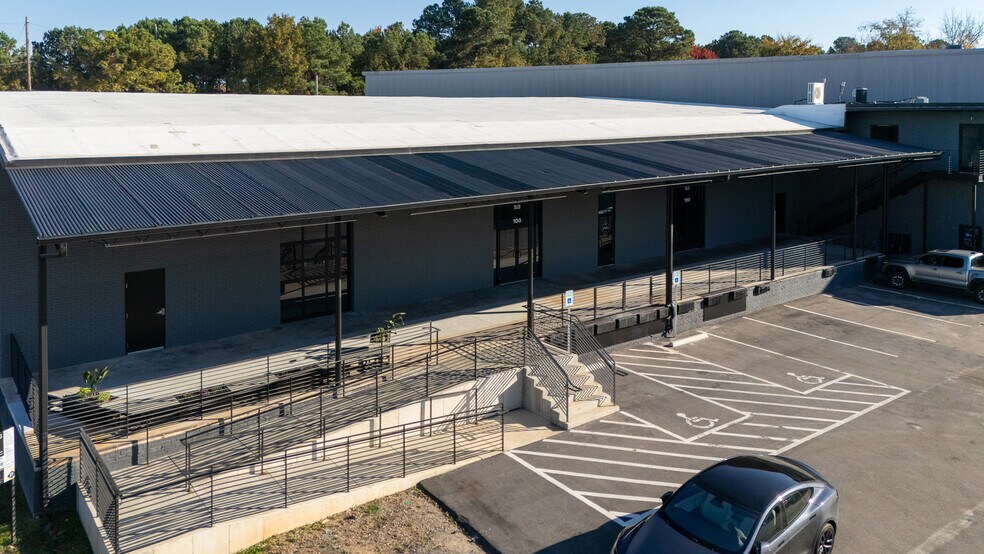 More Photos Of 1020 E Whitaker Mill Rd, Raleigh Storefront Retail Office For Lease