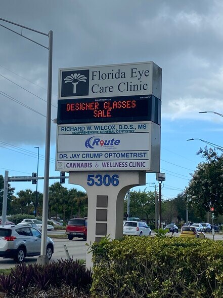 More Photos Of 5306 Cortez Rd W, Bradenton Medical For Lease