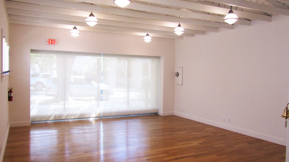 More Photos Of 911 De la Vina St, Santa Barbara Office For Lease