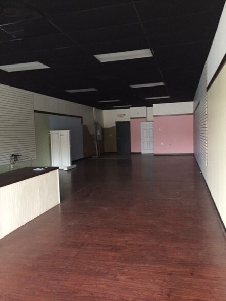 More Photos Of 3060 Keith Bridge Rd, Cumming Self Storage For Lease