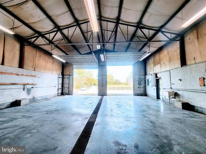 More Photos Of 215 Burkharts ln, Martinsburg Flex For Lease