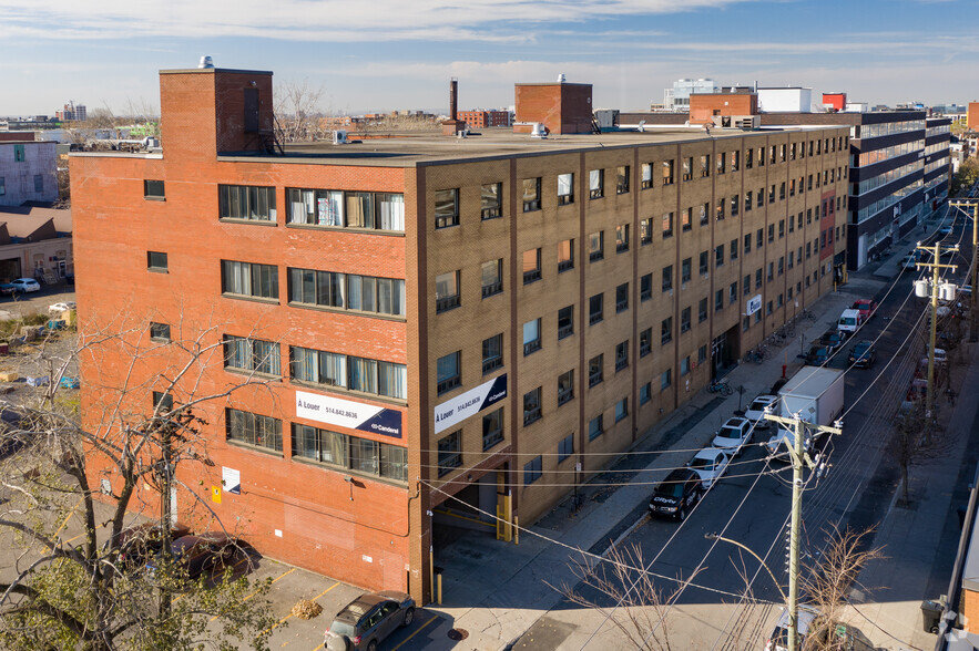 Primary Photo Of 6600 Rue Saint-Urbain, Montréal Office For Lease