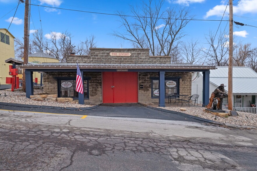 More Photos Of 225 Jackson St, Augusta Service Station For Sale