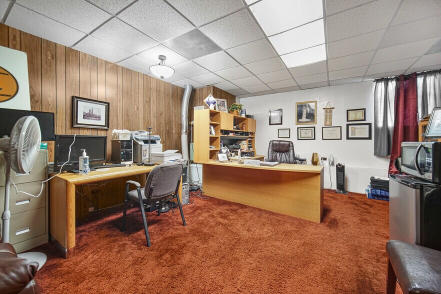 More Photos Of 4727 S Wabash Ave, Chicago Religious Facility For Sale