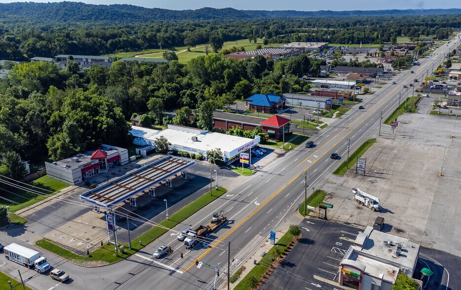 More Photos Of 10509 Dixie Hwy, Louisville Freestanding For Lease