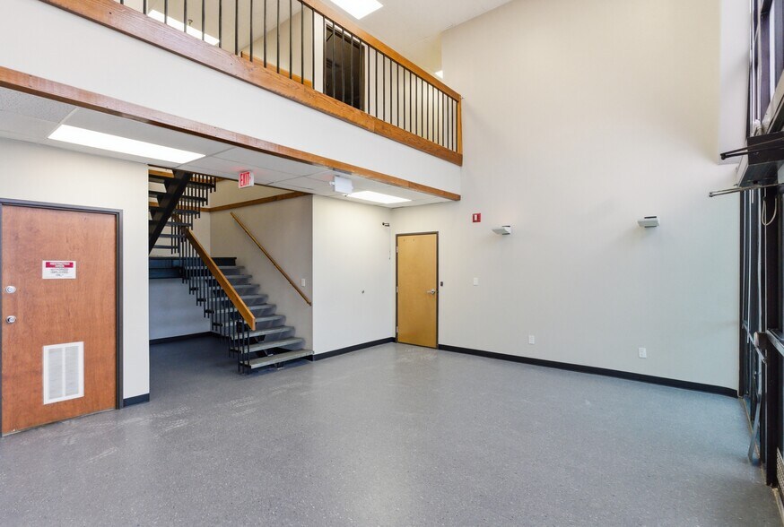 More Photos Of 4100 Ed Bluestein Blvd, Austin Warehouse For Lease