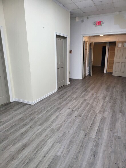 More Photos Of 6978 Main St, Lithonia Storefront Retail Office For Lease