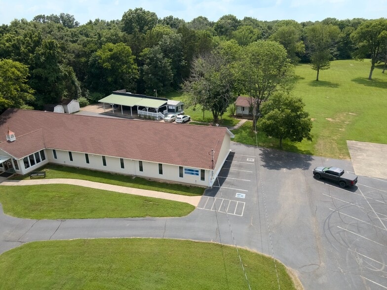 More Photos Of 5742 Seminary Rd, Smyrna Religious Facility For Sale